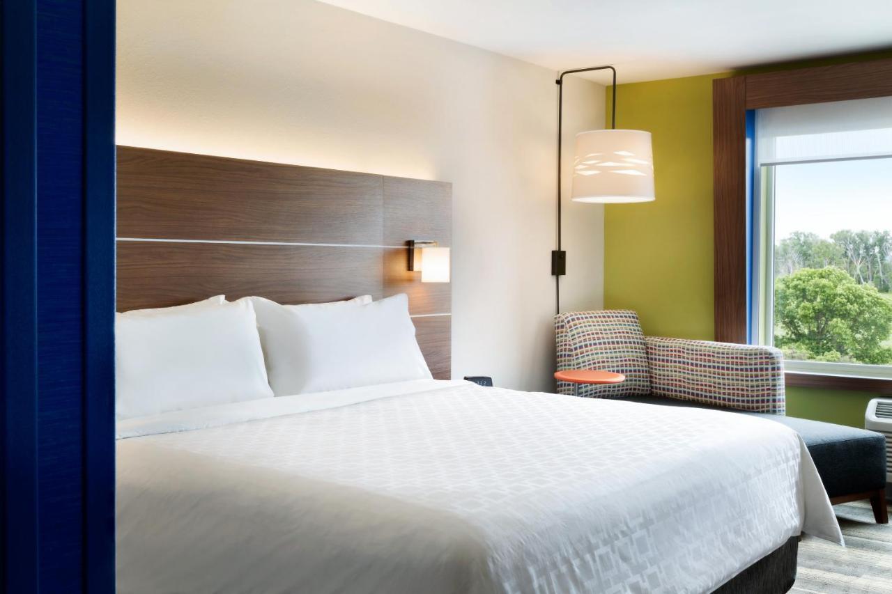 Holiday Inn Express & Suites - Milwaukee West Allis By Ihg Exteriér fotografie