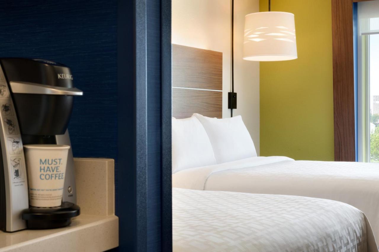 Holiday Inn Express & Suites - Milwaukee West Allis By Ihg Exteriér fotografie