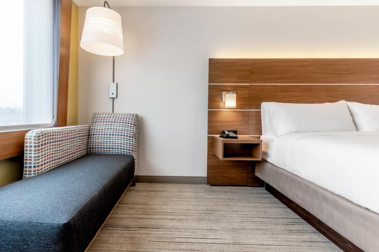 Holiday Inn Express & Suites - Milwaukee West Allis By Ihg Exteriér fotografie