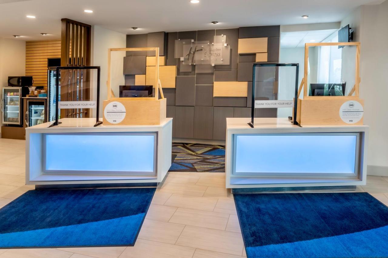 Holiday Inn Express & Suites - Milwaukee West Allis By Ihg Exteriér fotografie