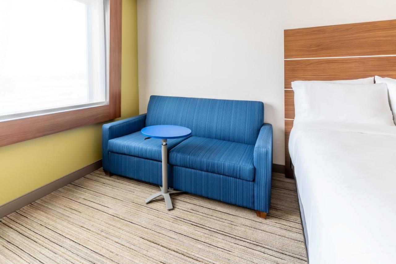 Holiday Inn Express & Suites - Milwaukee West Allis By Ihg Exteriér fotografie