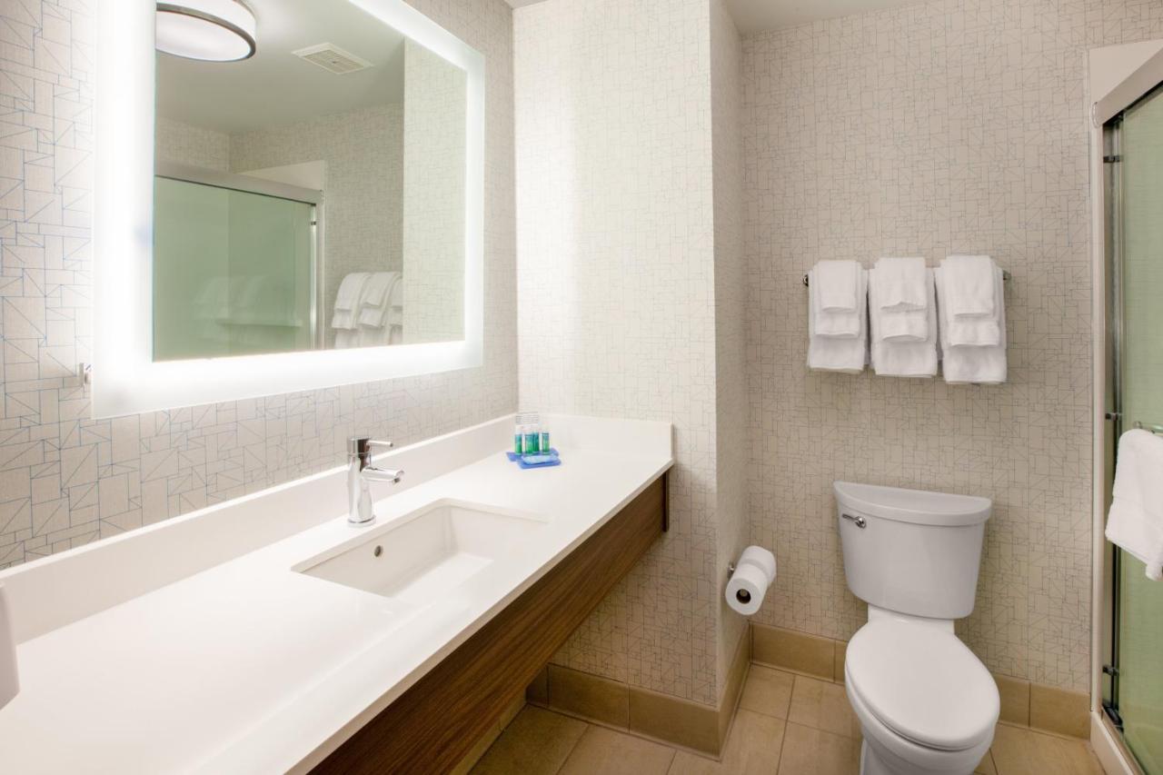 Holiday Inn Express & Suites - Milwaukee West Allis By Ihg Exteriér fotografie