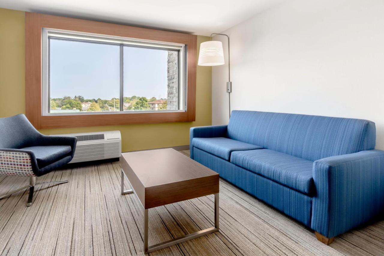 Holiday Inn Express & Suites - Milwaukee West Allis By Ihg Exteriér fotografie