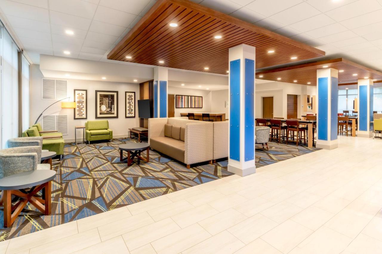 Holiday Inn Express & Suites - Milwaukee West Allis By Ihg Exteriér fotografie