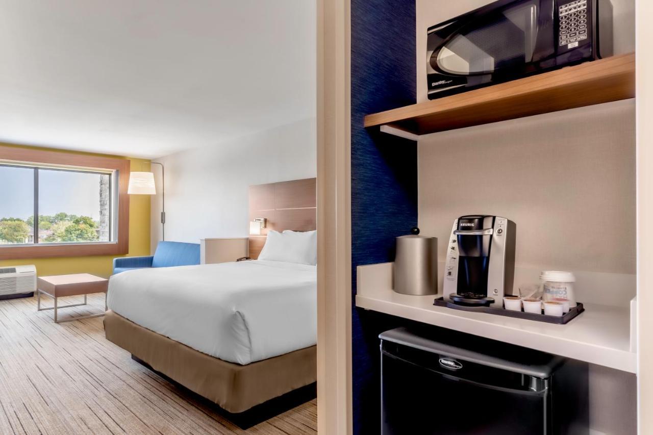 Holiday Inn Express & Suites - Milwaukee West Allis By Ihg Exteriér fotografie