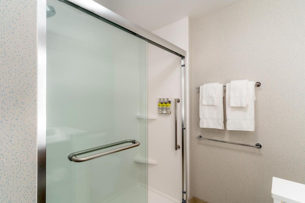 Holiday Inn Express & Suites - Milwaukee West Allis By Ihg Exteriér fotografie